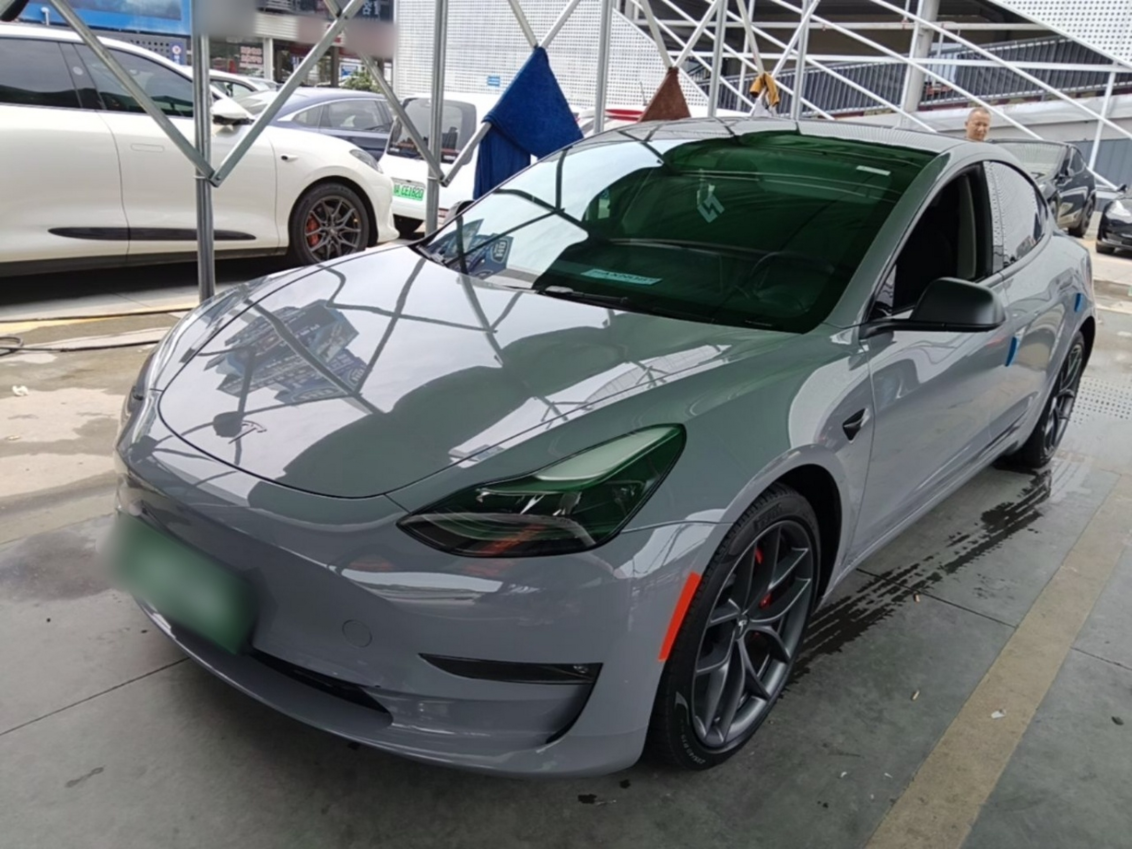 Sous le capot