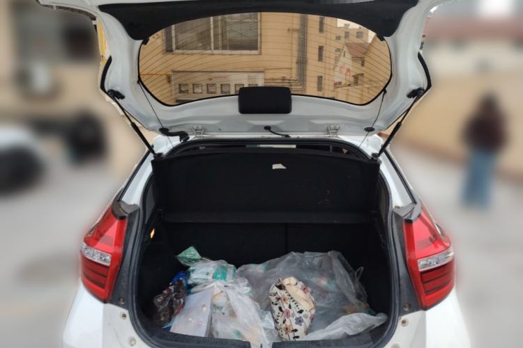 Used Toyota YARiS L Zhi Xuan 2016 Revised Version 1.5G CVT with Dynamic Sunroof