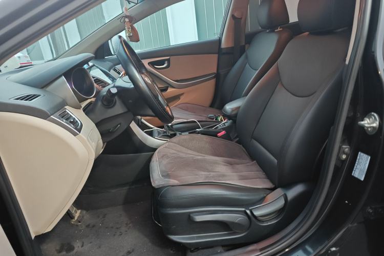 Used Hyundai Elantra (5th Generation / Langdong) 2015 1.6L Manual Leading Model
