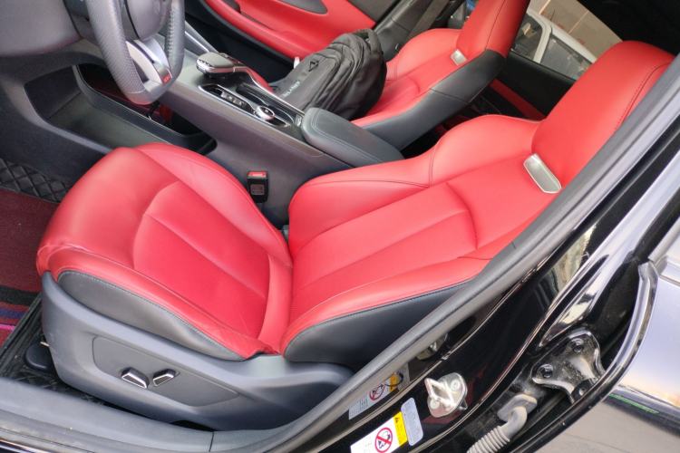 Used CHANGAN UNI-T 2020 1.5T Prestige Version