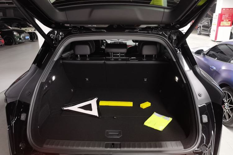 Used Zeekr 7X 2025 100 kWh Long-Range Rear-Wheel Drive with Intelligent Driving Features