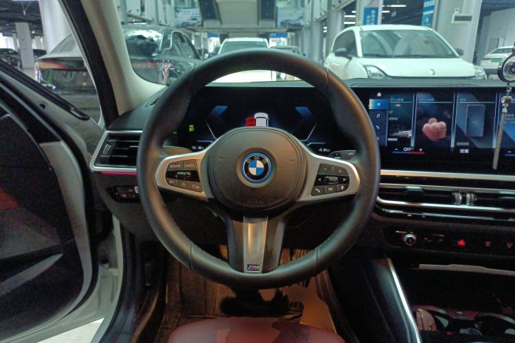Used BMW i3 2022 eDrive 35 L Steering Wheel