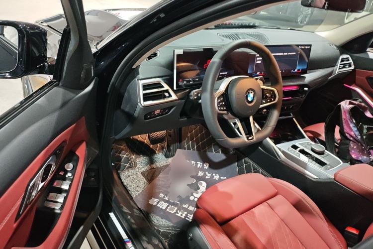 Used BMW 3 Series 2025 330Li M Sport Shadowline Package Driver Seat