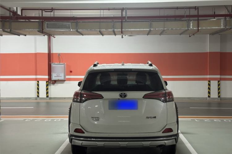 Used Toyota RAV4 2019 2.0L CVT Two-Wheel Drive Fashion X Limited Edition China V Standard Exterior 3