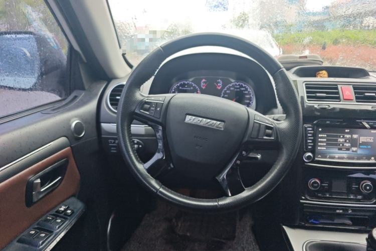 Used Haval H5 Classic 2016 Classic Edition 2.0T Manual Two-Wheel Drive Elite Model Steering Wheel