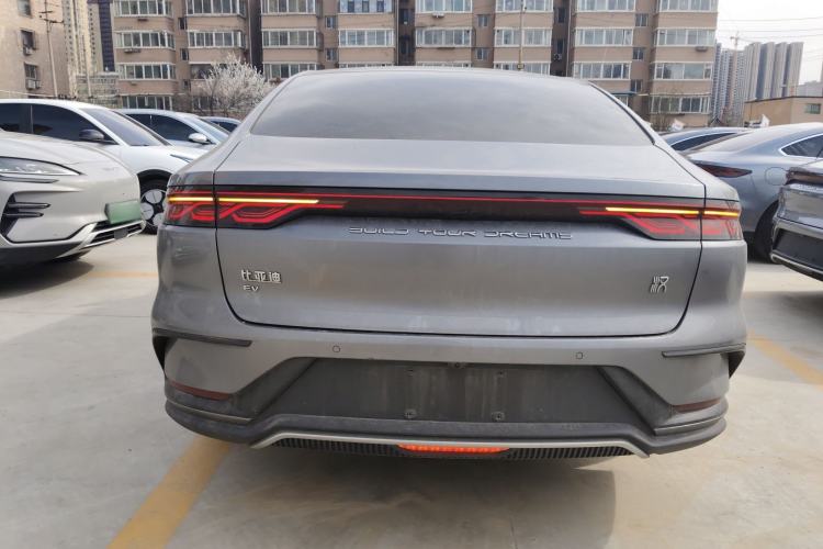 Used BYD Han 2022 EV Genesis Edition 715KM Front-Wheel-Drive Prestige Model
