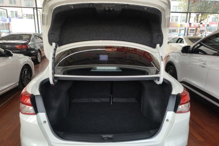 Used Nissan Lannia 2020 1.6L CVT Cool Edition
