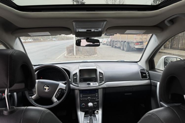 Used Chevrolet Captiva 2011 2.4 AT 7-Seater Luxury Navigation Edition
