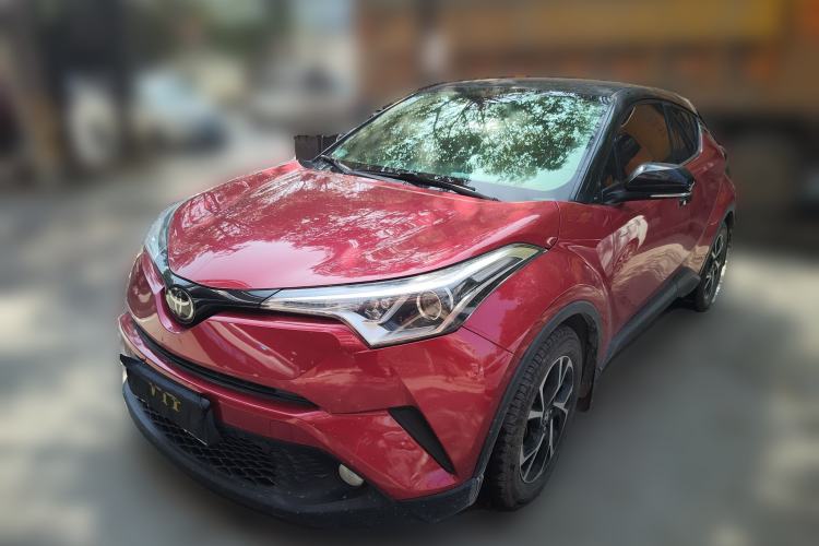 Used Toyota C-HR 2018 2.0L Leading with Sunroof China VI Standard
