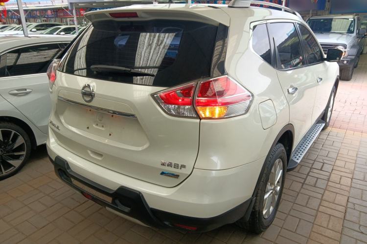 Used Nissan X-Trail 2014 2.0L CVT Comfort Edition 2WD Rear Right 45 Deg