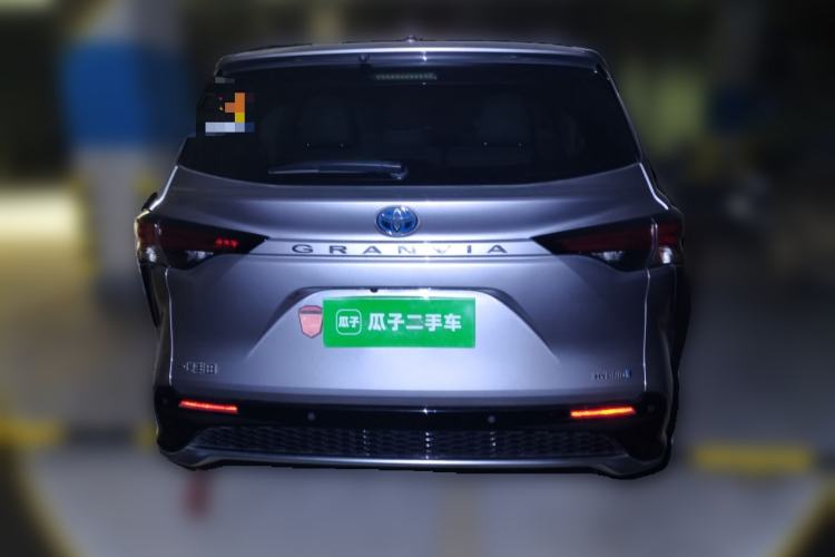 Used Toyota Granvia 2023 2.5L Hybrid Prestige PLUS Edition Rear