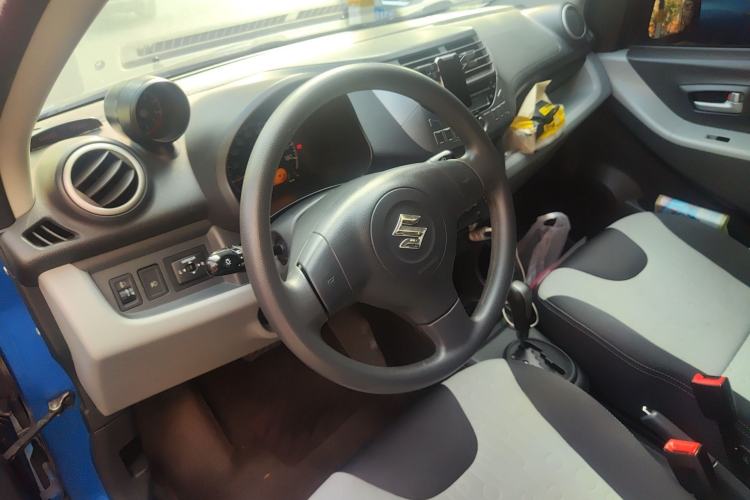 Used Suzuki Alto 2013 1.0L Automatic Luxury Model Steering Wheel