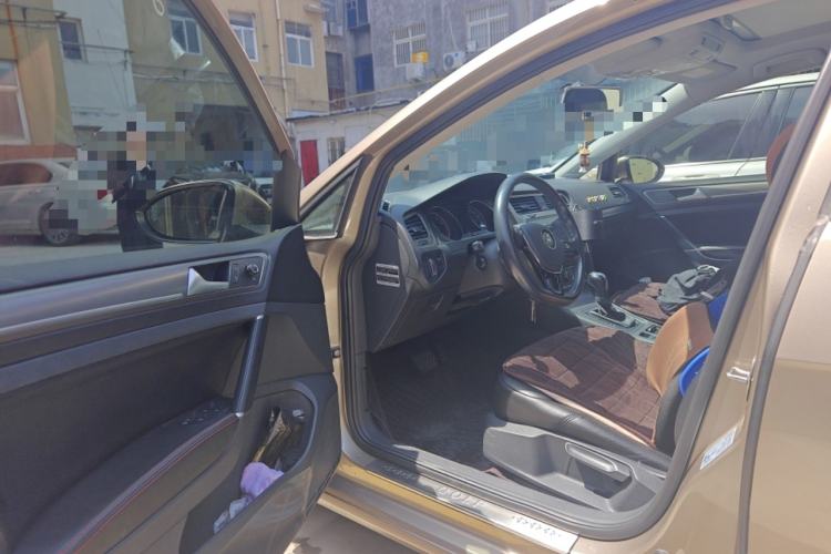 Used Volkswagen Golf 2016 230TSI Automatic Comfort Version Driver Seat