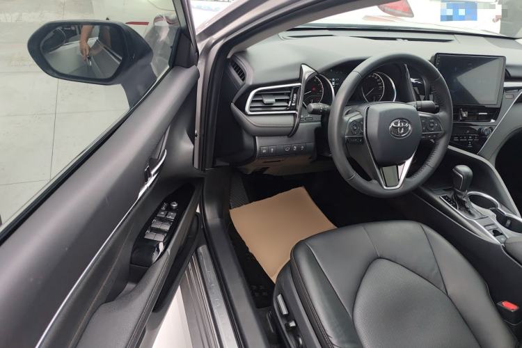 Used Toyota Camry 2021 2.0G Luxury Edition