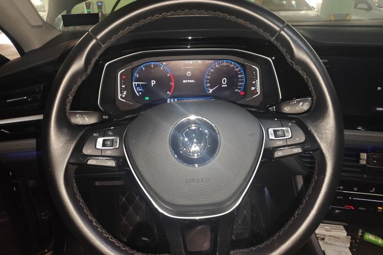 Used Volkswagen Sagitar 2021 280TSI DSG Excellence Edition Steering Wheel