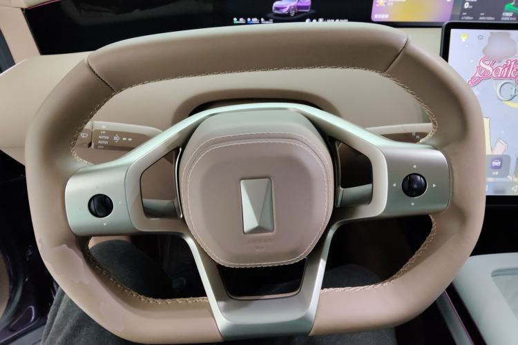 Used Avatr 07 2024 Max Extended-Range Edition Steering Wheel