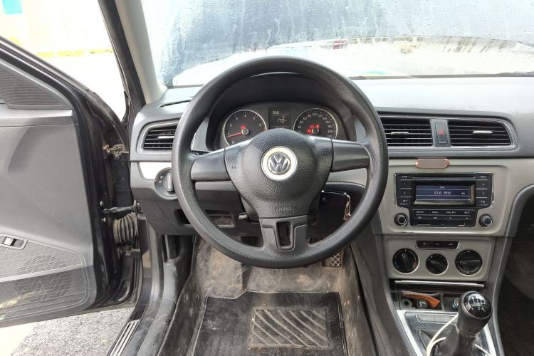 Used Volkswagen Lavida 2013 Revised Version 1.4 TSI Manual Comfort Edition
