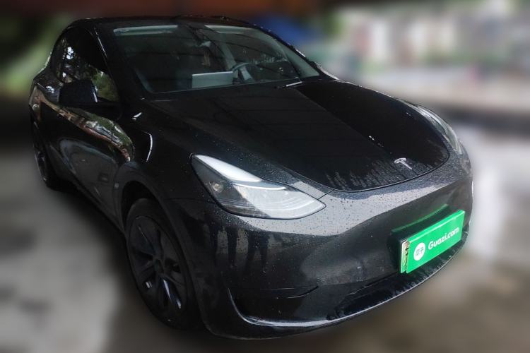 Used Tesla Model Y 2023 Rear-Wheel-Drive Version Front Right 45 Deg