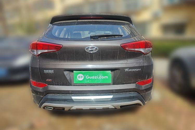 Used Hyundai Tucson 2015 2.0L Automatic Two-Wheel Drive Smart Version
