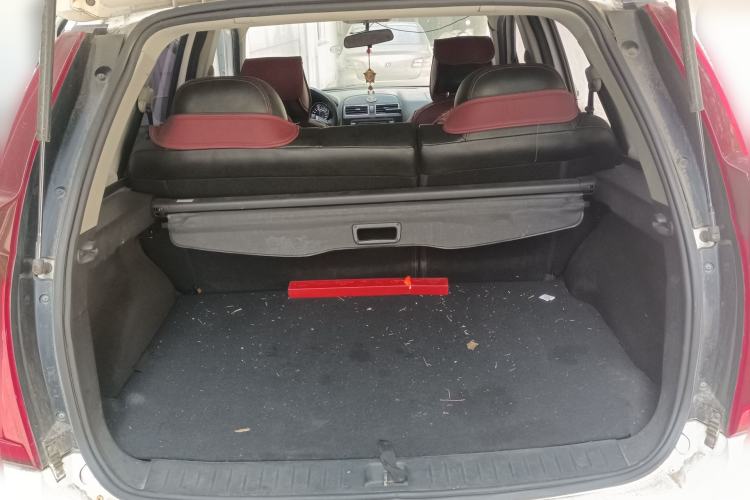 Used FORTHING Joyear X5 2013 1.6L Manual Luxury Model China IV Standard Trunk