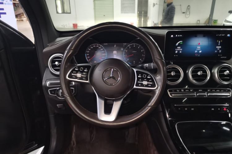 Used Mercedes-Benz GLC 2020 GLC 260 L 4MATIC Dynamic Model
