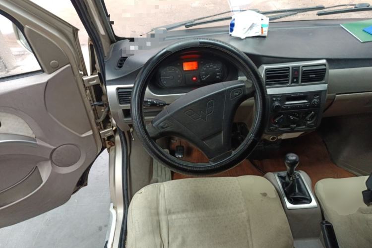 Used Wuling Rongguang 2011 1.2L Standard Version Steering Wheel