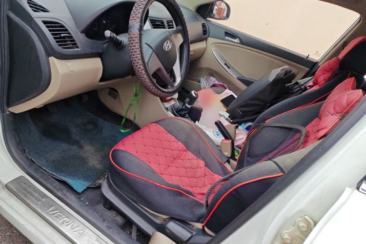 Used Hyundai Verna (older generation) 2014 1.4L Manual Smart GLS Trim