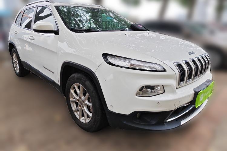 Used Jeep Cherokee 2016 2.4L Professional Smart Version