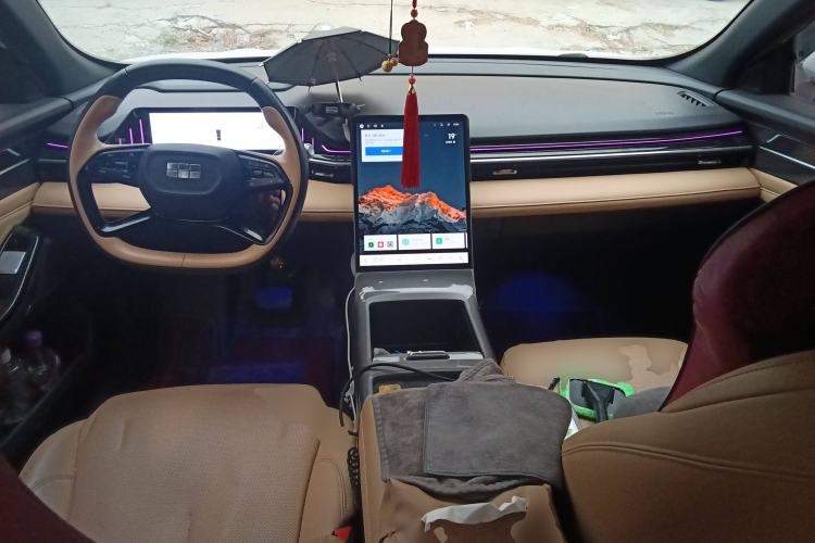 Used Geely Galaxy L6 2023 125km Starship