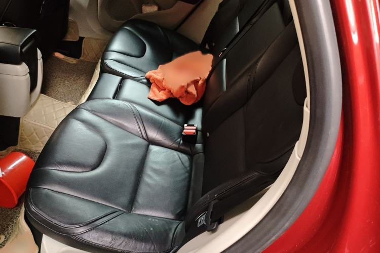 Used Volvo V40 2015 1.6T Zhiya Edition
