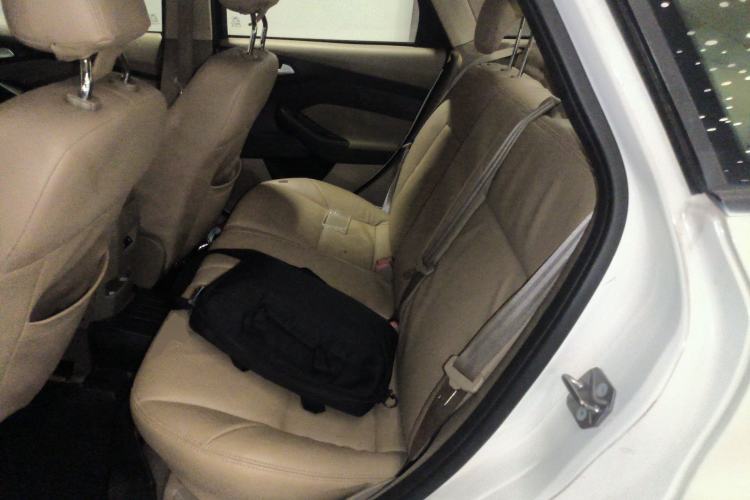 Used Ford Focus 2015 Sedan 1.6L Automatic Comfort Model
