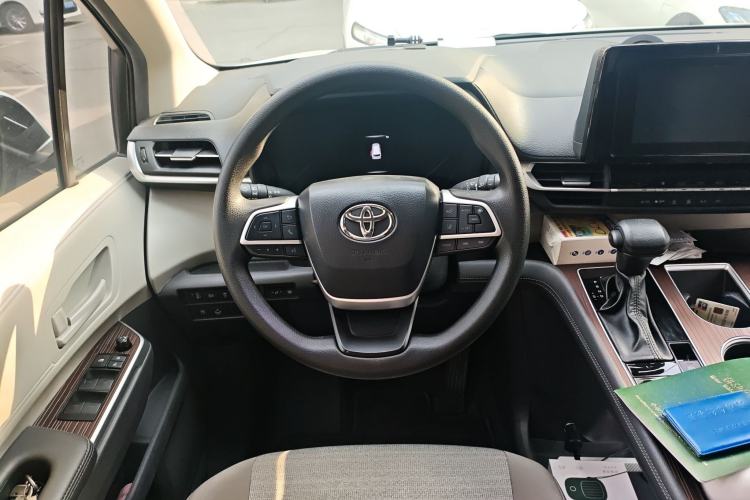 Used Toyota SIENNA 2021 2.5L Hybrid Comfort Edition