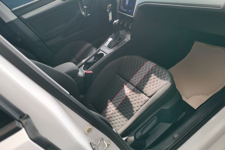 Used Volkswagen Lamando 2019 230TSI DSG Fashion Edition China VI