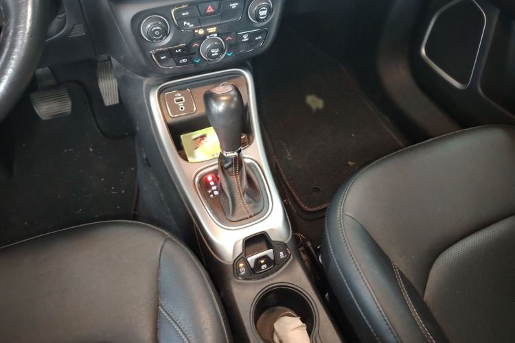 Used Jeep Compass 2017 200T Automatic Family Edition
