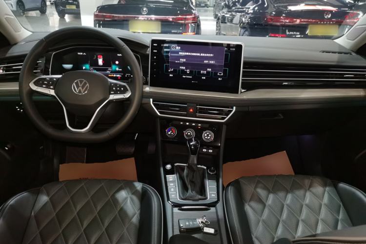 Used Volkswagen Sagitar 2023 300TSI DSG Excellence Edition
