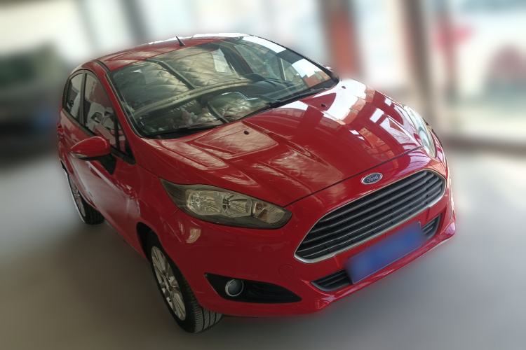 Used Ford Fiesta 2013 Hatchback 1.5L Automatic Fashion Edition Front Right 45 Deg