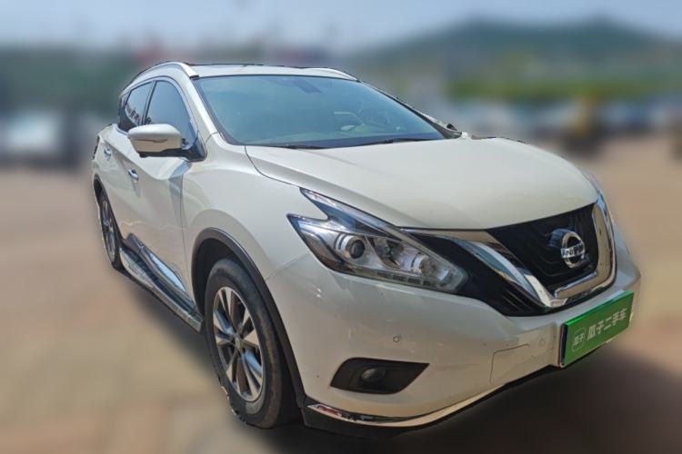 Used Nissan Murano 2021 2.5L XL Two-Wheel Drive Smart Connect Luxury Edition Front Right 45 Deg