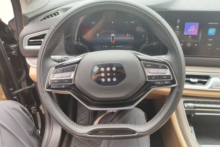 Used Landian E5 2023 1.5L DE-i 100KM Zhenxiang Edition 7-Seater
