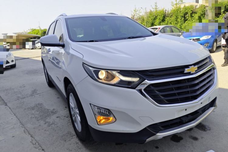 Used Chevrolet Equinox 2018 535T Automatic YuJie Edition Front Right 45 Deg