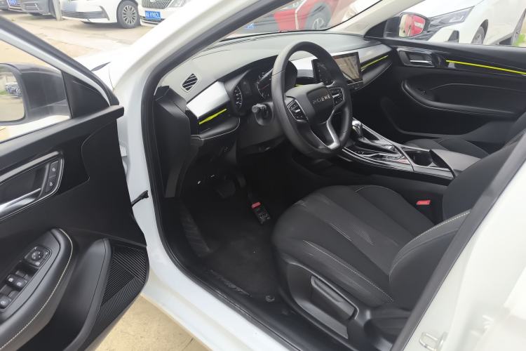 Used Roewe i5 2021 1.5L CVT Platinum Edition Driver Seat