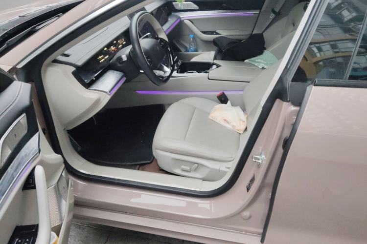 Used NETA S 2022 Extended-Range Version 1160 km Range Rear-Wheel Drive Mid-Grade
