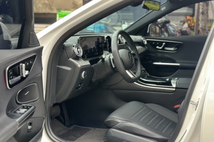 Used Mercedes-Benz C-Class 2025 C 260 L Sport Edition Interior 3