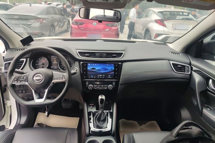 Used Nissan Qashqai 2023 Classic 2.0L CVT XV Comfort Edition Center Console