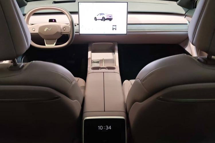 Used ONVO L60 2024 60 kWh All-Wheel Drive