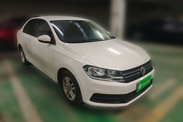 Used Volkswagen Santana 2016 1.4L Manual Fashion Edition Front Right 45 Deg