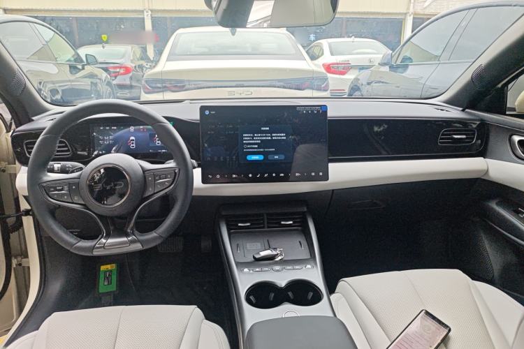 Used BYD Seal 06 New Energy 2025 EV 545KM Flagship Edition Interior 2