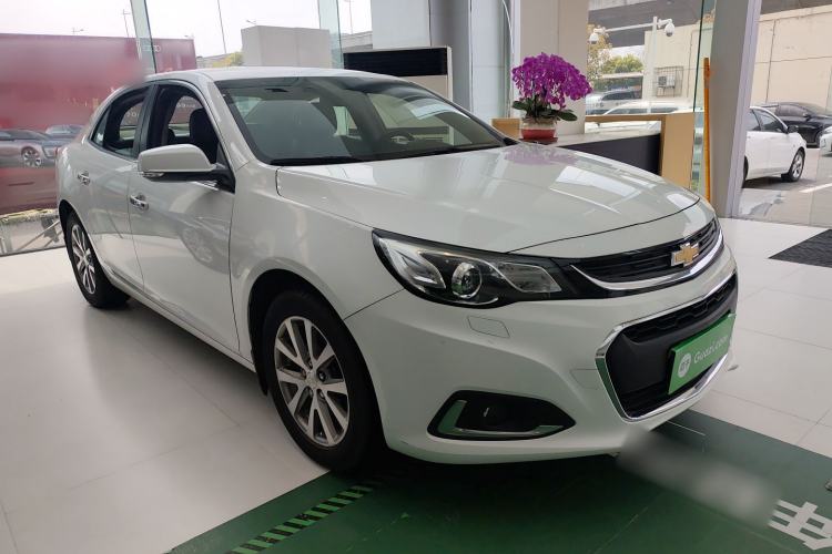 Used Chevrolet Malibu 2018 530T Automatic Luxury Edition Front Right 45 Deg