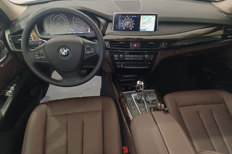 Used BMW X5 2015 xDrive28i
