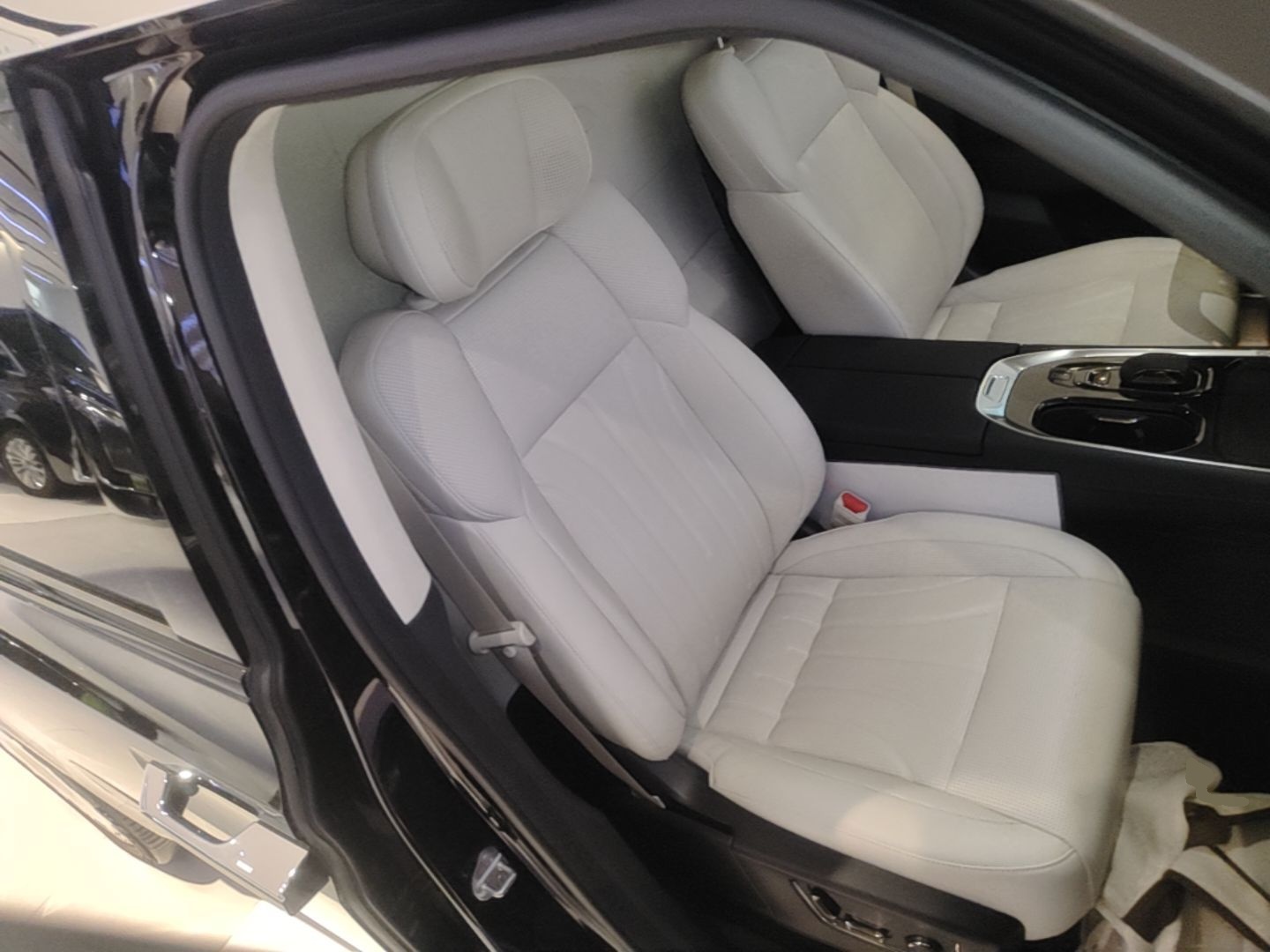 Zeekr 009 2024 GAC Trumpchi — снимка 19