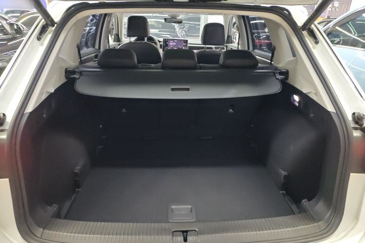 Used Volkswagen Tayron 2024 300TSI Two-Wheel-Drive Luxury Plus Advanced Version Trunk